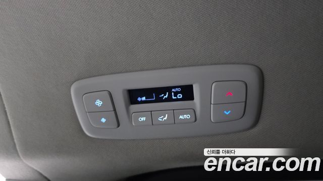 Hyundai Staria Tourer 11-Seater Modern 2025 — фото 17