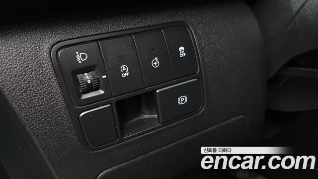 Hyundai Staria Tourer 11-Seater Modern 2025 — фото 18