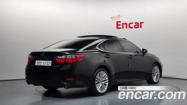 Lexus ES350 Executive XV60 2015 — фото 2