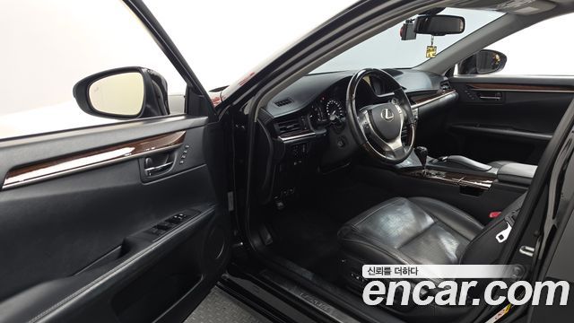 Lexus ES350 Executive XV60 2015 — фото 10