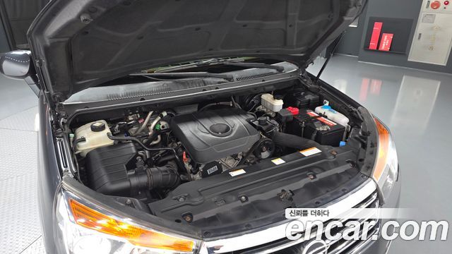KG Mobility (SsangYong) Korando Turismo 4WD TX 9-seater 2017 — фото 6