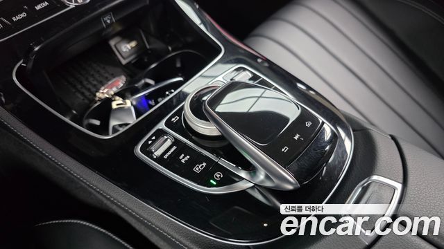 Mercedes-Benz E-Class (W213) E220d 4MATIC Exclusive 2020 — фото 18
