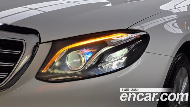 Mercedes-Benz E-Class (W213) E220d 4MATIC Exclusive 2020 — фото 22