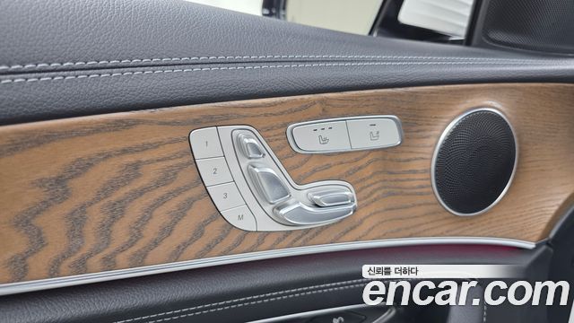 Mercedes-Benz E-Class (W213) E220d 4MATIC Exclusive 2020 — фото 28