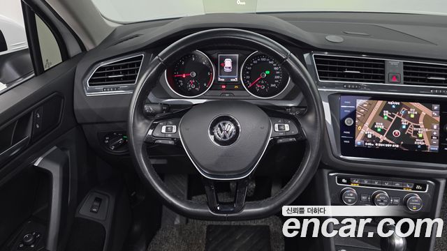 Volkswagen Tiguan (II) 2.0 TDI Prestige 2020 — фото 15