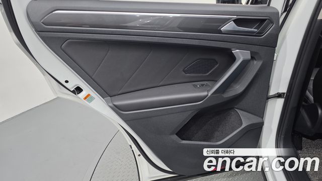 Volkswagen Tiguan (II) 2.0 TDI Prestige 2020 — фото 25