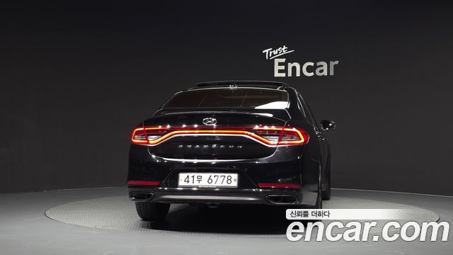 Hyundai Grandeur (IG) 2.4 Premium Special 2017 — фото 4