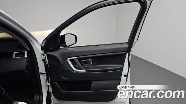 Land Rover Discovery Sport 2.0 TD4 SE (150PS) 2019 — фото 30