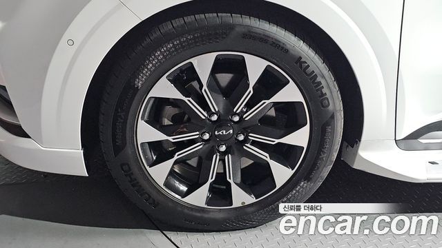 Kia Carnival (IV) Gasoline 9-Seater Hi-Limousine Signature 2023 — фото 5