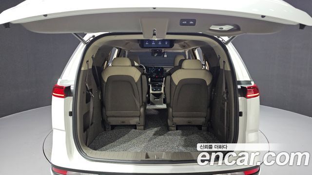 Kia Carnival (IV) Gasoline 9-Seater Hi-Limousine Signature 2023 — фото 17