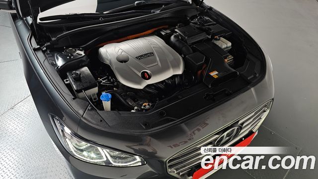 Hyundai Grandeur Hybrid (IG) Exclusive Special 2019 — фото 6