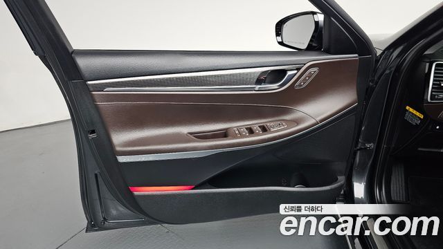 Hyundai Grandeur Hybrid (IG) Exclusive Special 2019 — фото 24