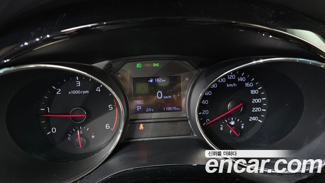 Kia Carnival 9-Seater Hi-Limousine Prestige Hiroof 2019 — фото 8
