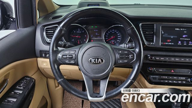 Kia Carnival 9-Seater Hi-Limousine Prestige Hiroof 2019 — фото 13