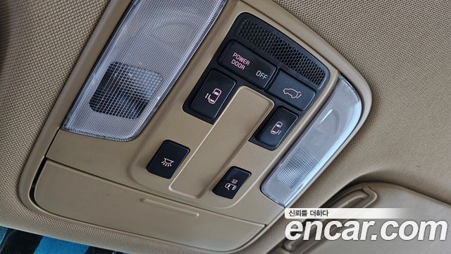 Kia Carnival 9-Seater Hi-Limousine Prestige Hiroof 2019 — фото 14
