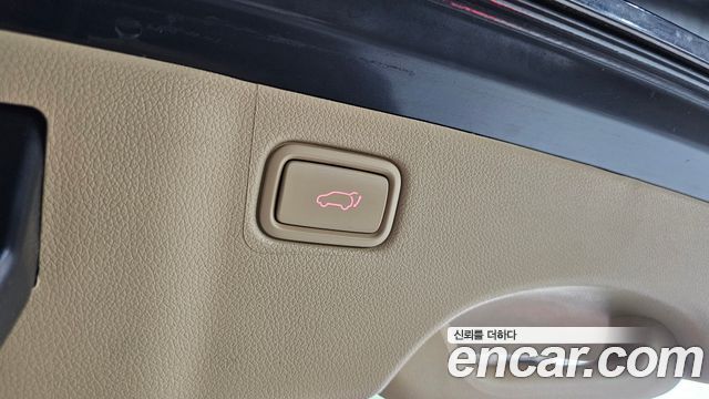 Kia Carnival 9-Seater Hi-Limousine Prestige Hiroof 2019 — фото 18