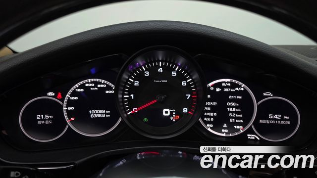 Porsche Panamera (971) 3.0 AWD 2018 — фото 8