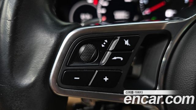 Porsche Panamera (971) 3.0 AWD 2018 — фото 29