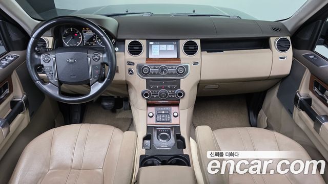 Land Rover Discovery 4 3.0 SDV6 SE 2016 — фото 7