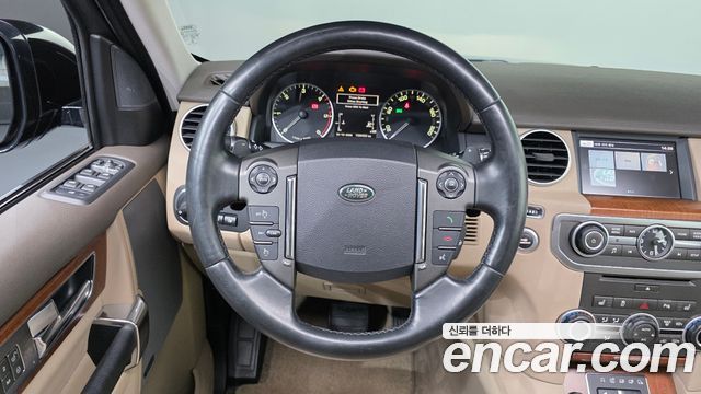 Land Rover Discovery 4 3.0 SDV6 SE 2016 — фото 17