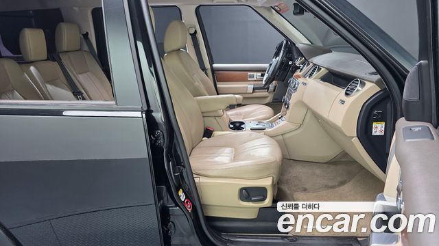 Land Rover Discovery 4 3.0 SDV6 SE 2016 — фото 32