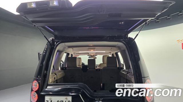 Land Rover Discovery 4 3.0 SDV6 SE 2016 — фото 42