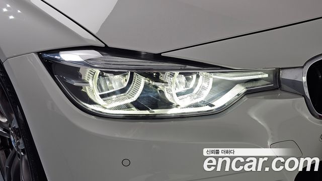 BMW 3 Series (F30) 320i M Sport 2016 — фото 22