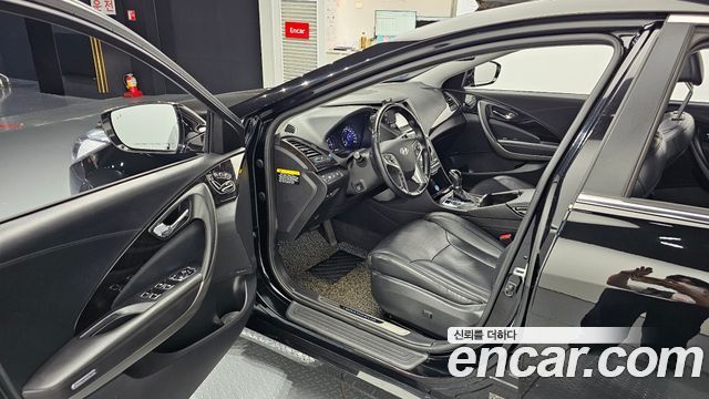 Hyundai Grandeur (HG) HG240 Modern 2015 — фото 10