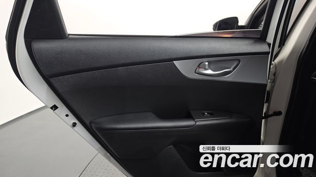 Kia K3 (II) 1.6 Prestige 2022 — фото 25