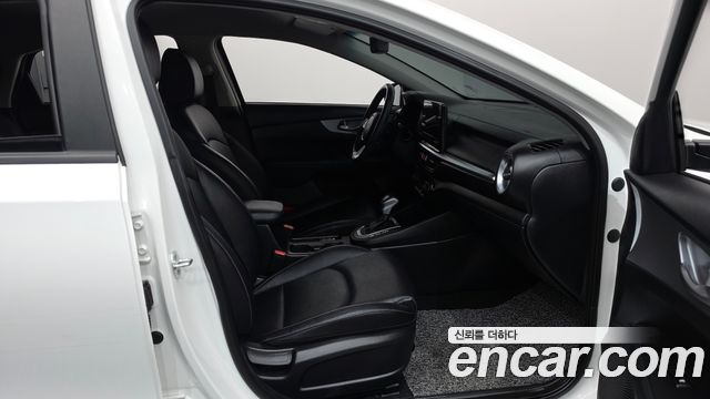 Kia K3 (II) 1.6 Prestige 2022 — фото 26