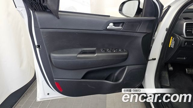 Kia Sportage The Bold Diesel 2.0 2WD Prestige 2019 — фото 24