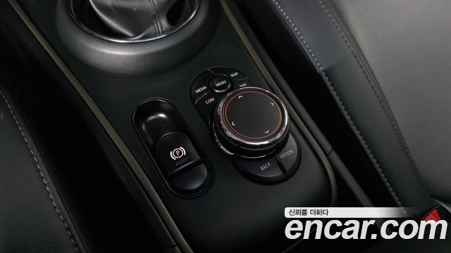 MINI Cooper D Countryman ALL4 HIGH 2nd 2018 — фото 24