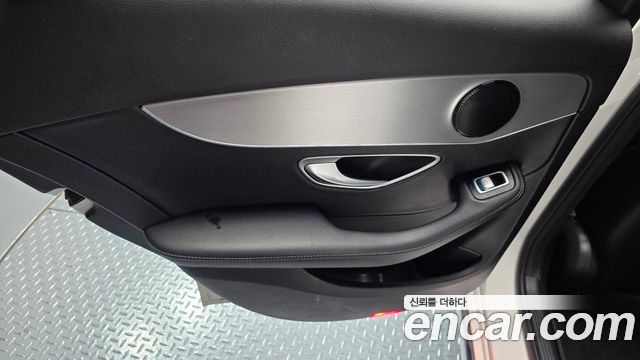 Mercedes-Benz C-Class (W205) C220 d Avantgarde 2018 — фото 25