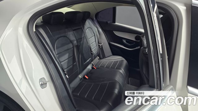 Mercedes-Benz C-Class (W205) C220 d Avantgarde 2018 — фото 26