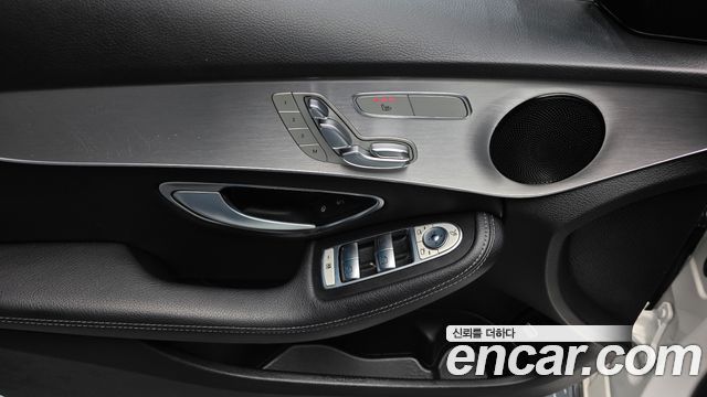 Mercedes-Benz C-Class (W205) C220 d Avantgarde 2018 — фото 27