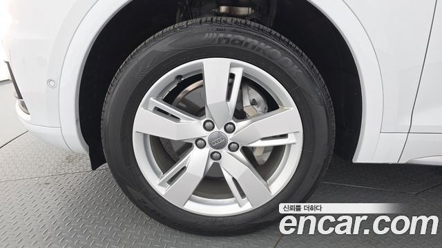 Audi Q5 (FY) 40 TDI Quattro Premium 2020 — фото 5