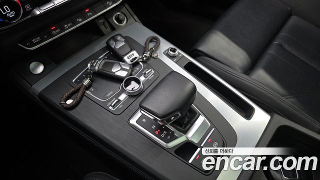 Audi Q5 (FY) 40 TDI Quattro Premium 2020 — фото 9