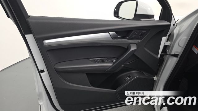 Audi Q5 (FY) 40 TDI Quattro Premium 2020 — фото 24