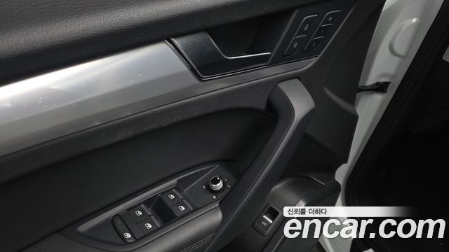 Audi Q5 (FY) 40 TDI Quattro Premium 2020 — фото 28