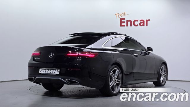 Mercedes-Benz E-Class (W213) E220d Coupe 2017 — фото 2
