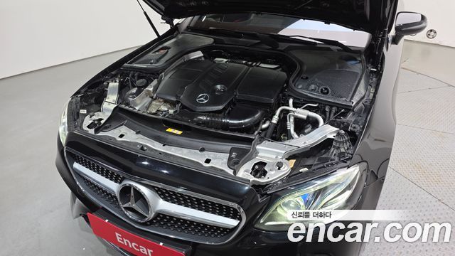 Mercedes-Benz E-Class (W213) E220d Coupe 2017 — фото 6