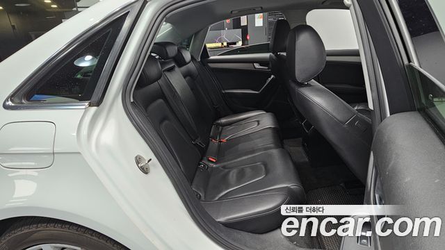 Audi A4 2.0 TDI Quattro Dynamic B8 2013 — фото 12