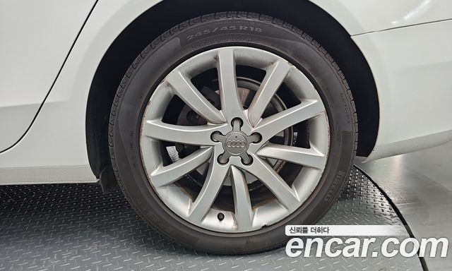 Audi A4 2.0 TDI Quattro Dynamic B8 2013 — фото 21