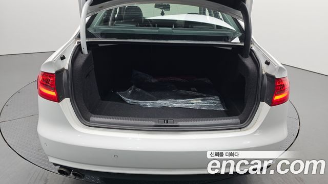 Audi A4 2.0 TDI Quattro Dynamic B8 2013 — фото 32