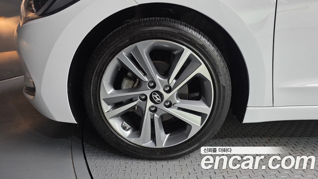 Hyundai Avante (AD) 1.6 GDI Value Plus 2018 — фото 5