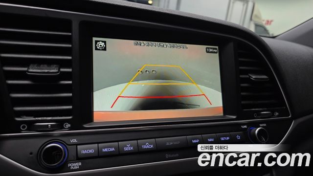 Hyundai Avante (AD) 1.6 GDI Value Plus 2018 — фото 17