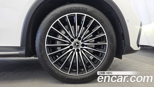 Mercedes-Benz GLC-Class (X254) GLC300 4MATIC AMG Line 2025 — фото 21