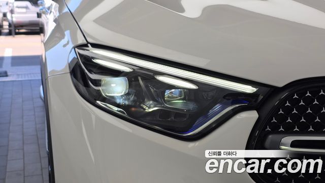 Mercedes-Benz GLC-Class (X254) GLC300 4MATIC AMG Line 2025 — фото 22