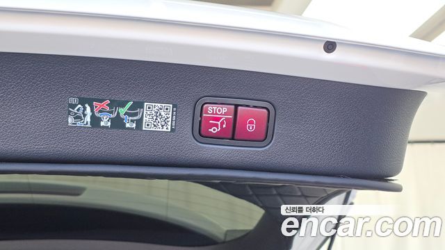 Mercedes-Benz GLC-Class (X254) GLC300 4MATIC AMG Line 2025 — фото 31