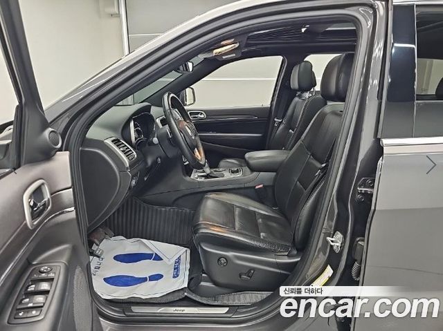 Jeep Grand Cherokee 3.6 Limited WK2 2018 — фото 15